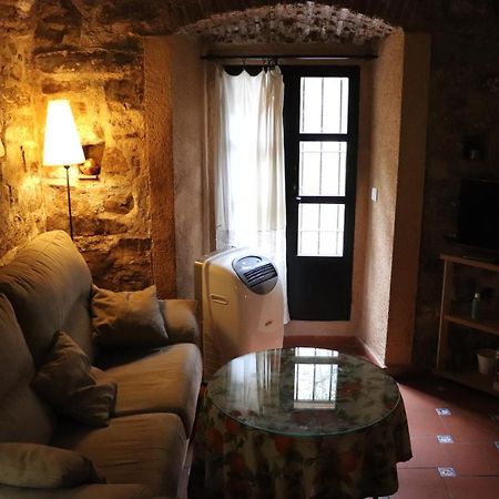 Apartamentos Las Buganvillas Caces Esterno foto
